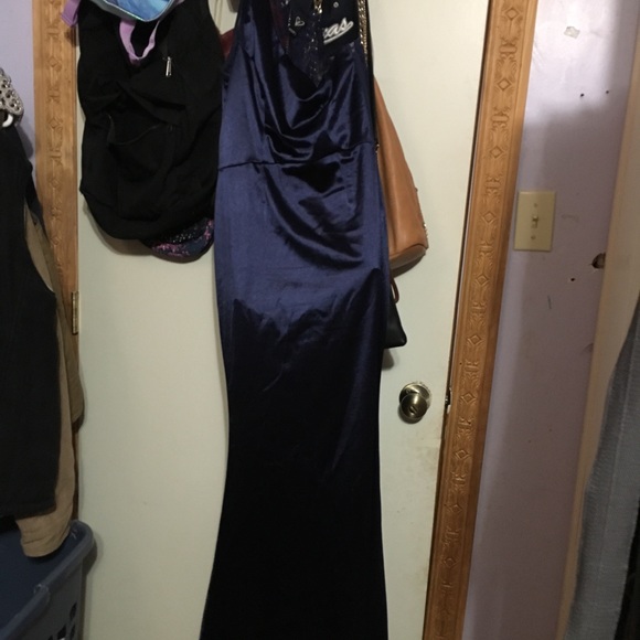 Dress - Picture 3 of 3